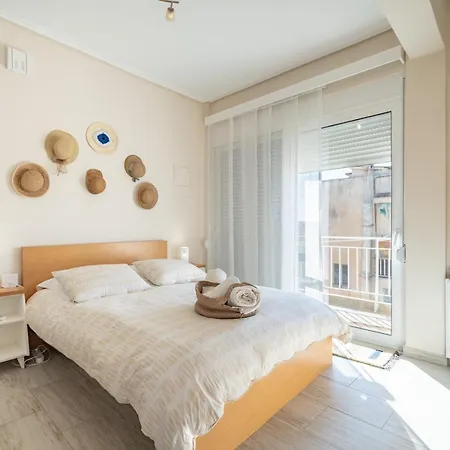 Pagrati 1 Bedroom 2 Persons By Mps Athens